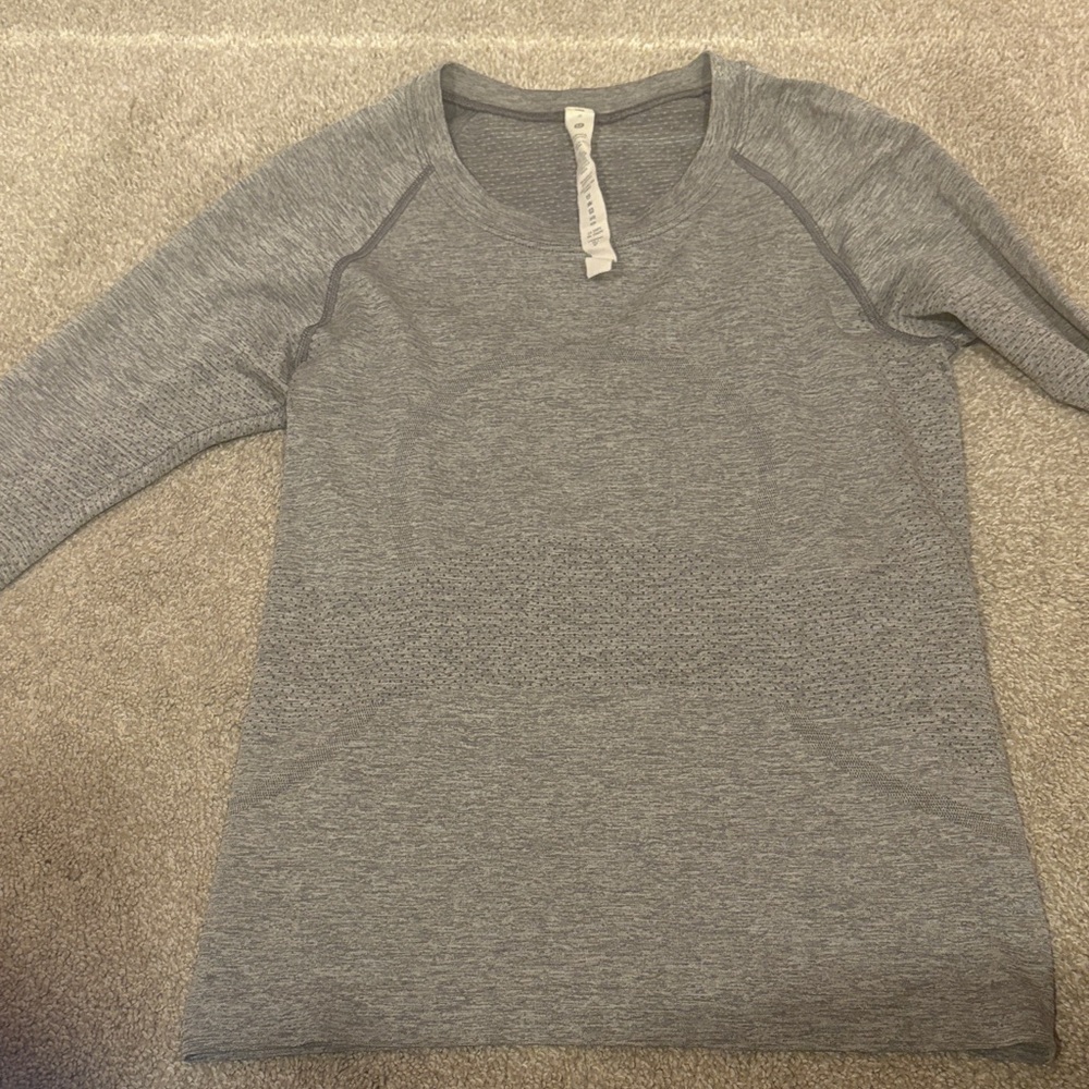 Lululemon Athletica Gray Long Sleeve Top